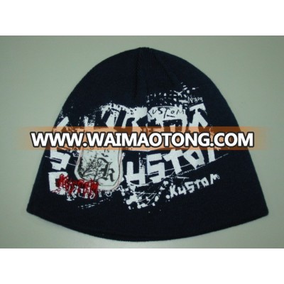 Customized popular printing logo beanie with custom label